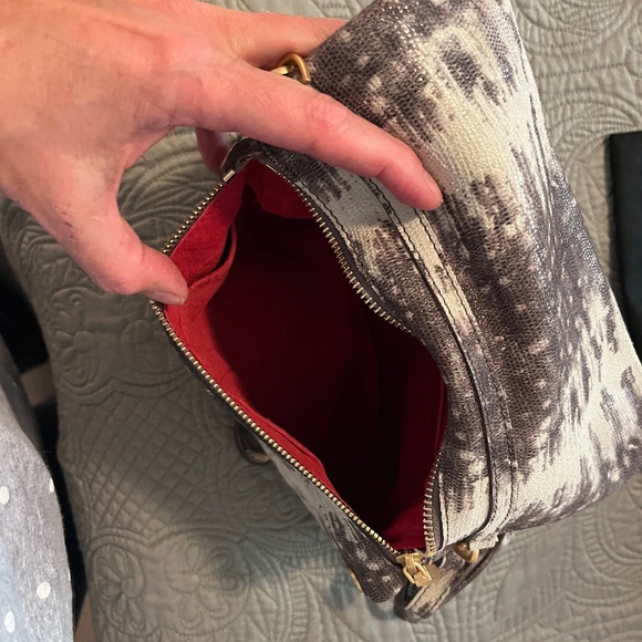 Hammitt FoldOver Clutch VIP MED - Picture 4 of 5